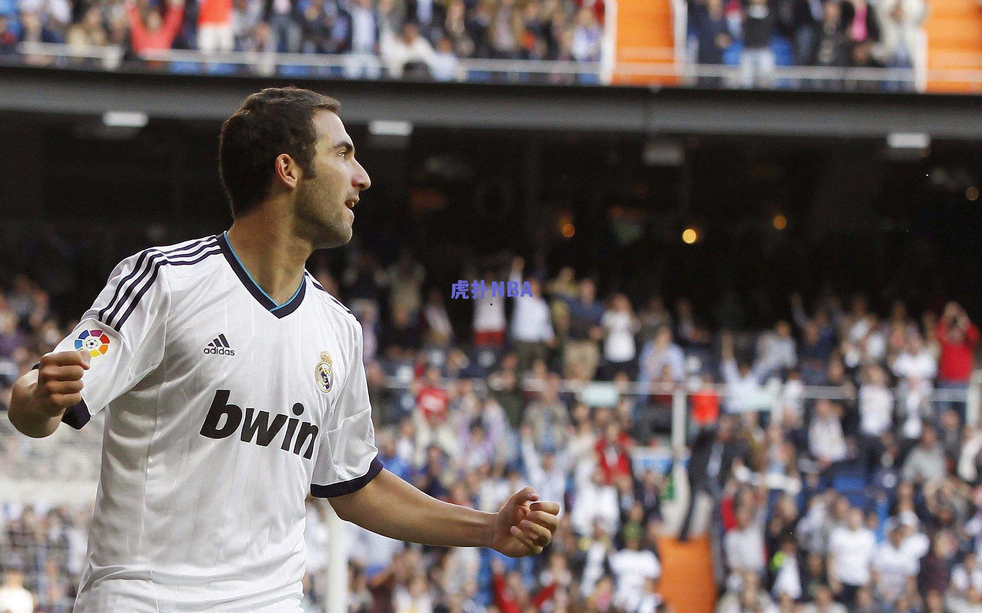 中超转会市场再掀波澜，巴甲强力边锋成抢手货，成都蓉城领跑争夺战